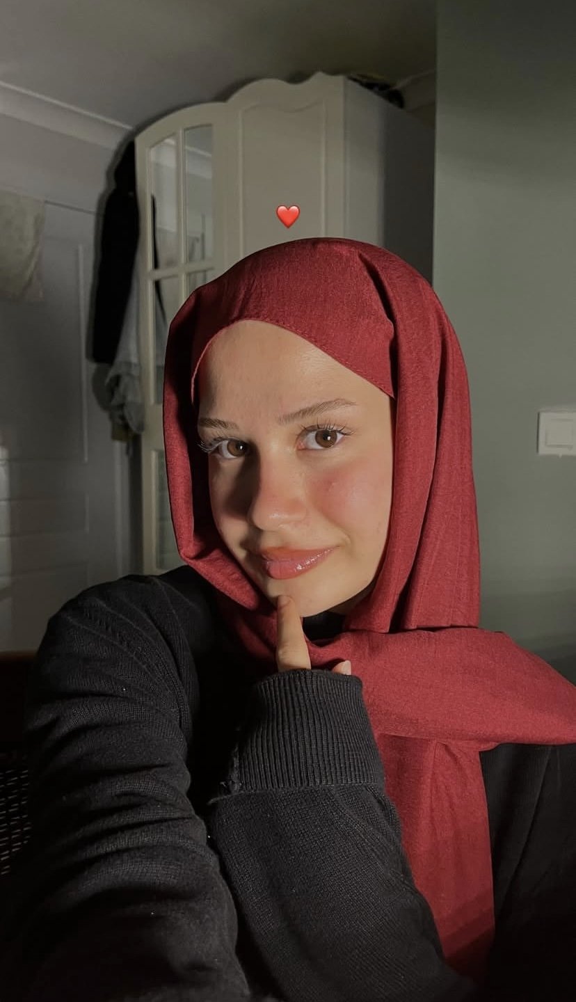 Kumlu Özgür Sevgili Escort Bayan Azra